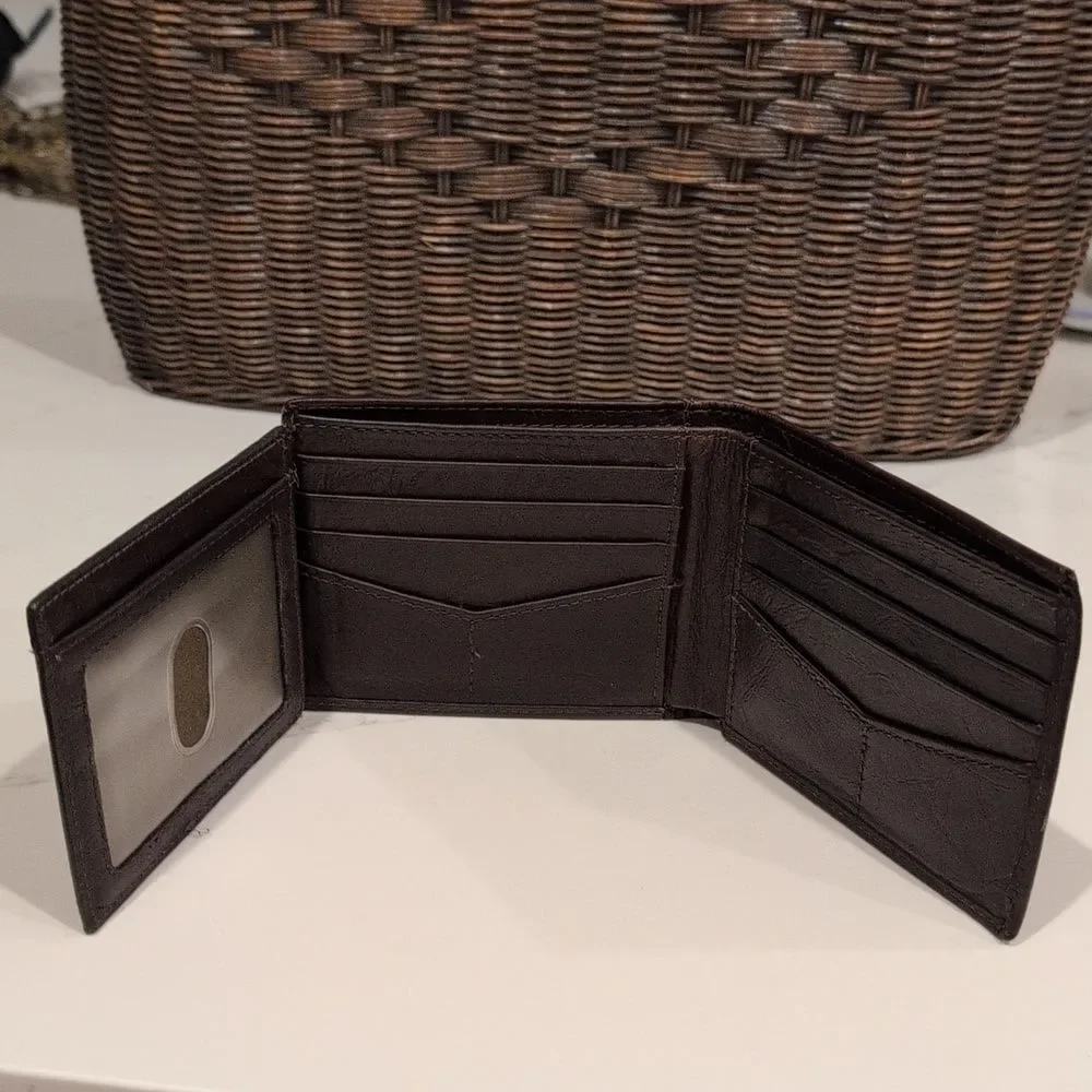 Fossil Men's Dark Brown Leather Bi-fold Wallet Card Holder with Flip ID